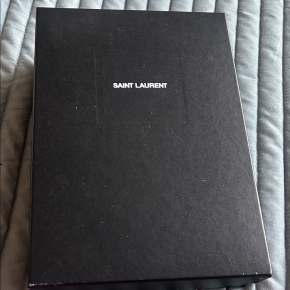 Elegant Cream Quilted Clutch - Picture 10 of 10